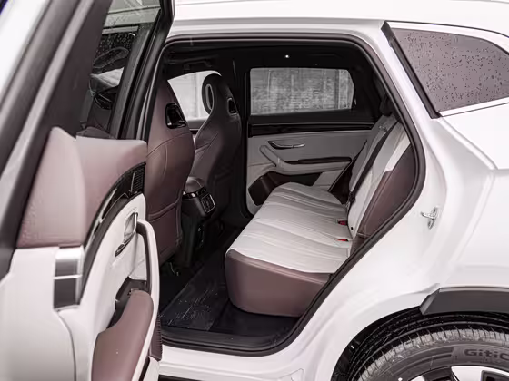 560x420 c42 autohomecar chxohmetch aqo hachuqfsj44y127